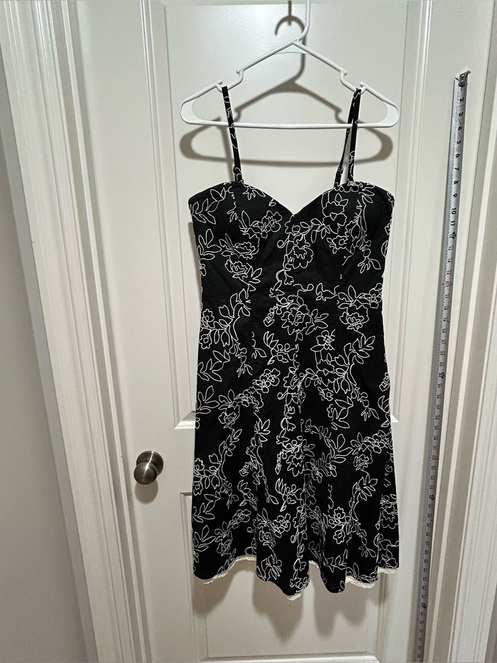 White House Black Market women’s size 8 midi Blue Dress with White Stitching.
